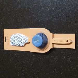 🧁Rae Dunn Spatula & Cupcake Set